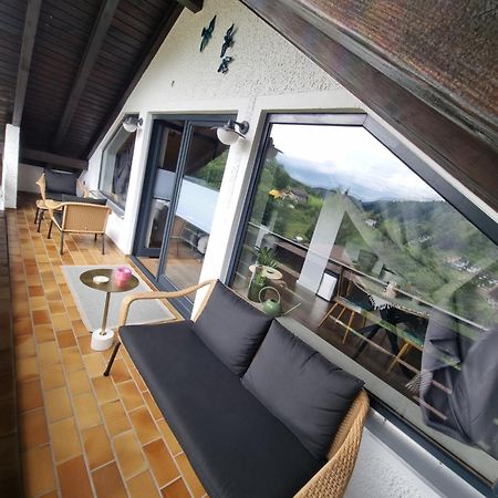 Miu'S Roof Apartment Алпирсбах Екстериор снимка